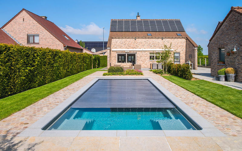 Compass Pools Rollo cover